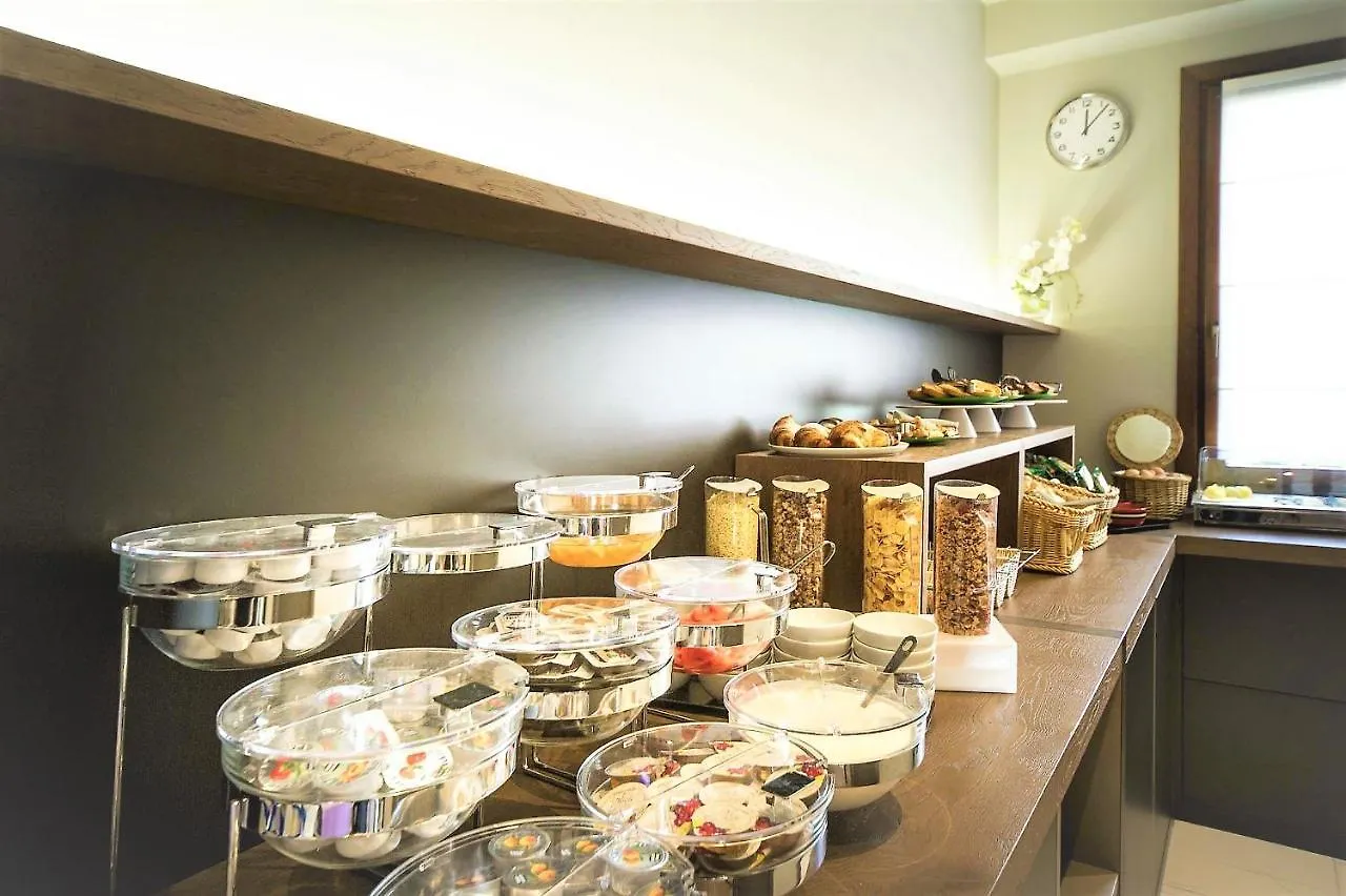 Hotel Aaron Mestre
