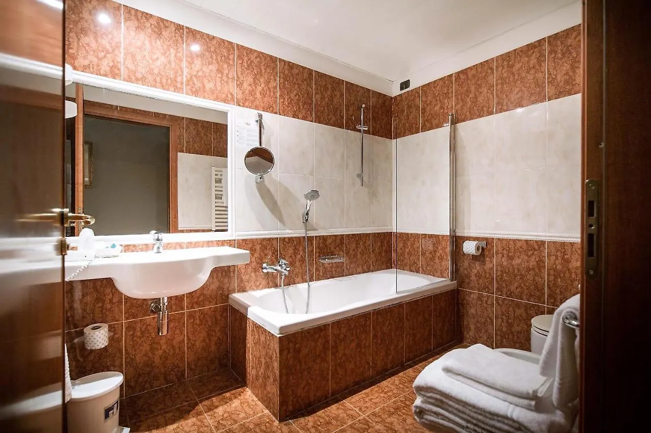 Hotel Aaron Mestre