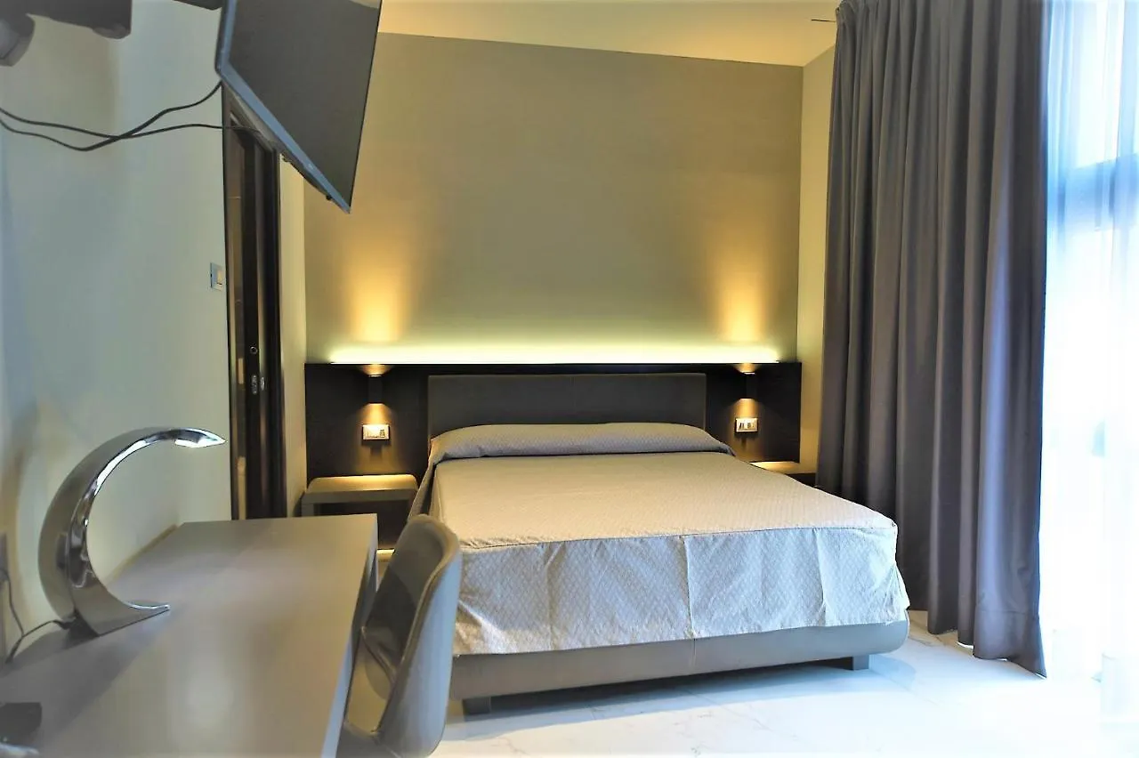 Hotel Aaron Mestre