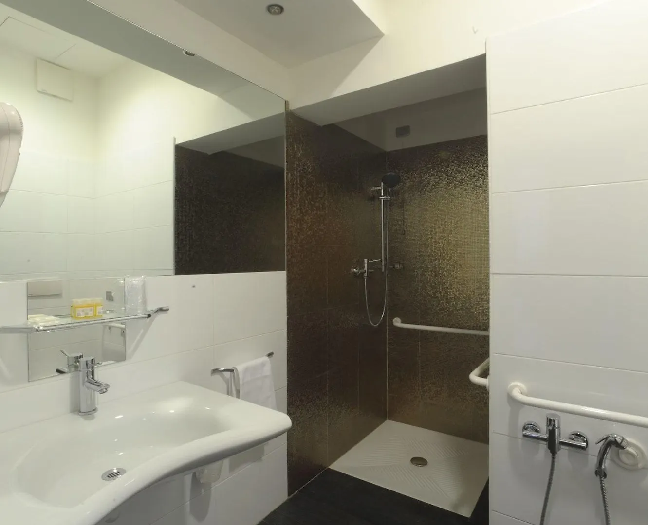 Hotel Aaron Mestre 3*,  Italien
