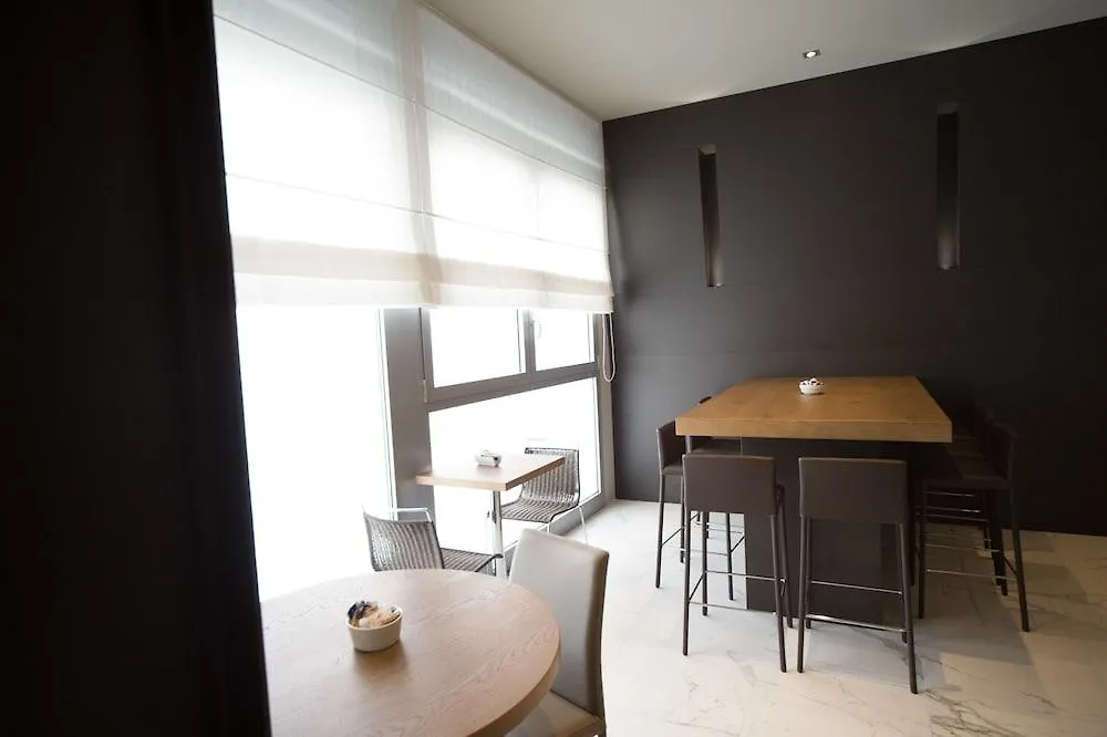 Hotel Aaron Mestre