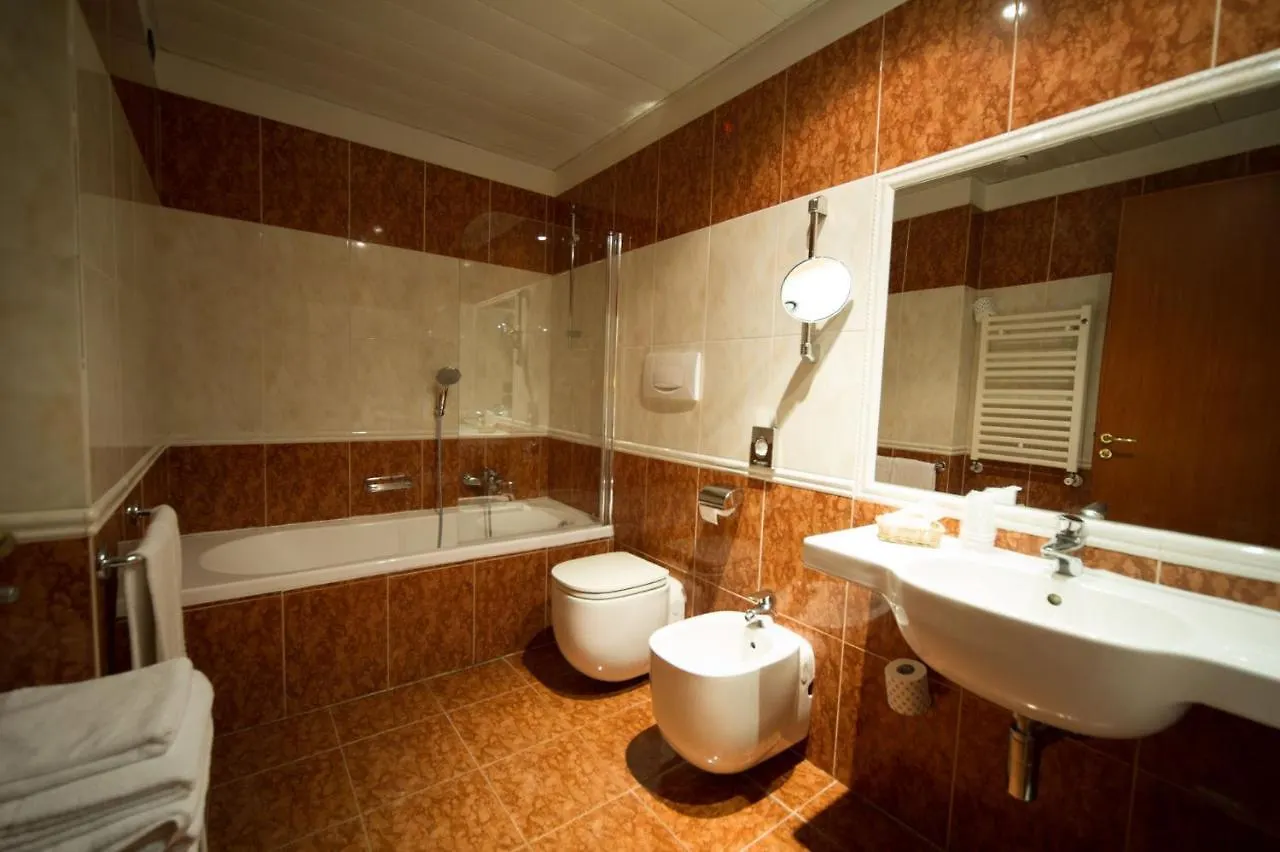 Hotel Aaron Mestre